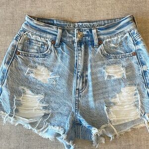 American eagle extra distressed Jean mom short